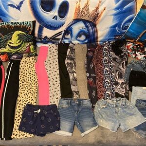 Girls size 10/12 bottoms
